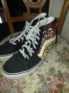 Vans Sk8-Hi Santa Flame Black high-top sneakers